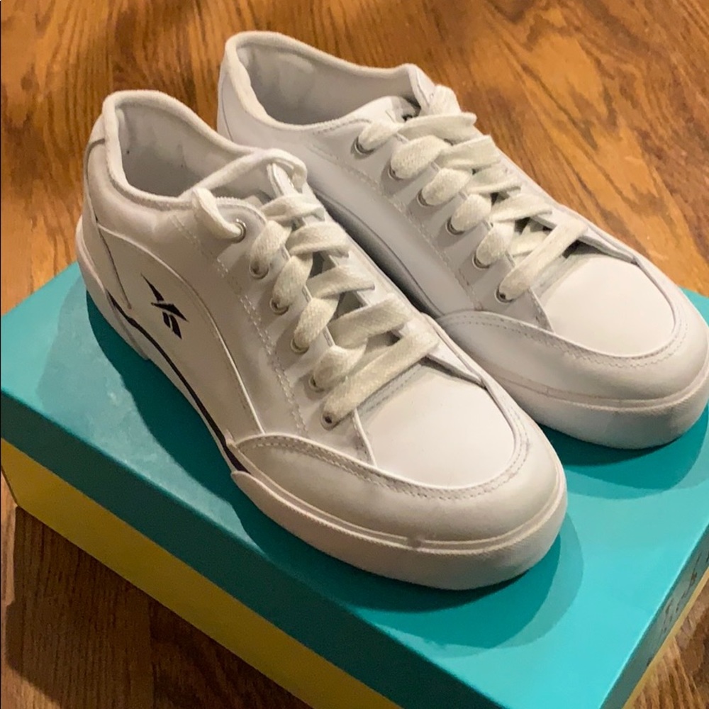 1992 VINTAGE Reebok’s - Picture 2 of 3